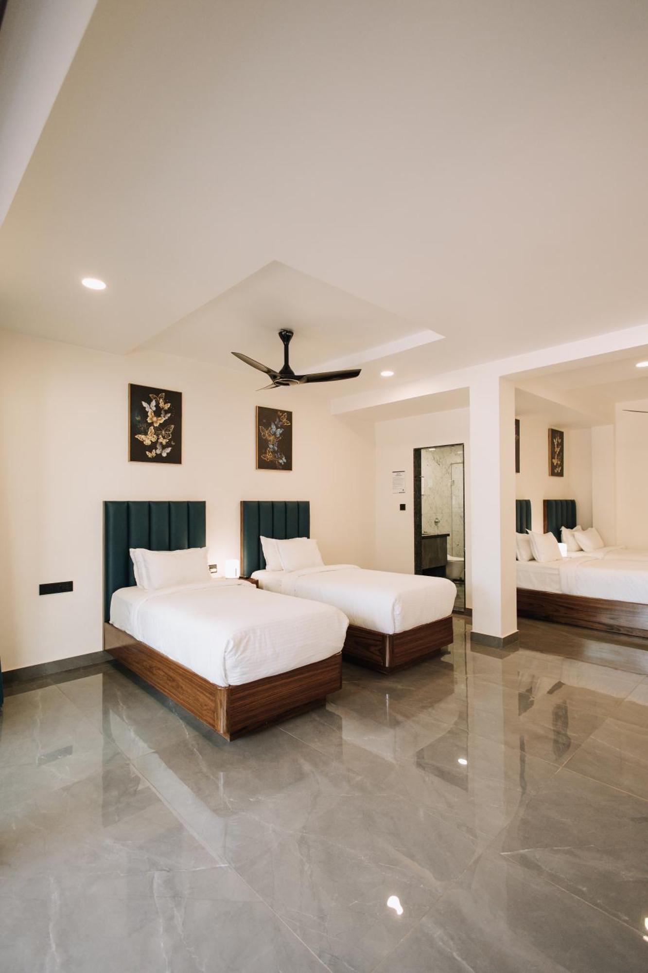 Blue 3* Anjuna